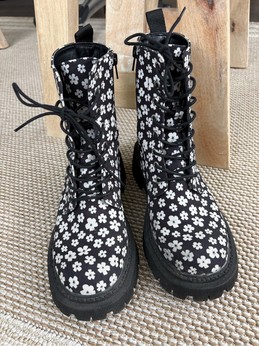 Call It Spring Black Floral Lace-Up Combat Boots Moto Edgy Streetwear Boho - Picture 3 of 9